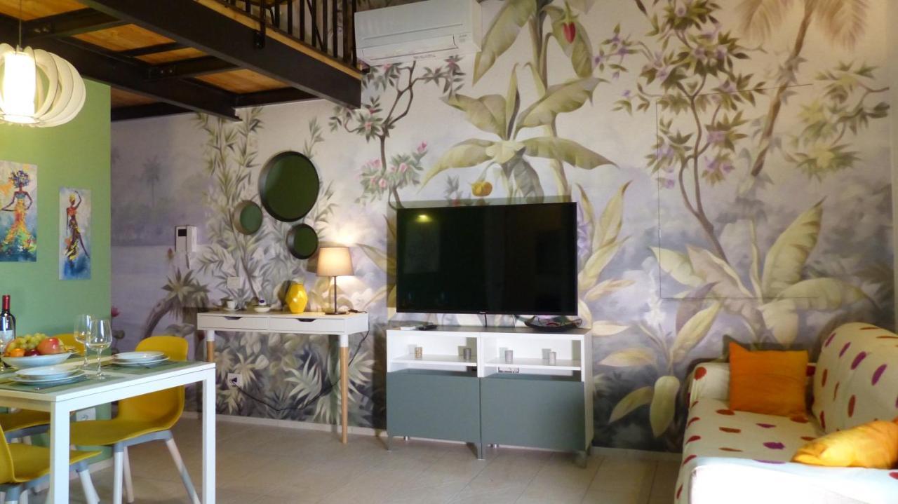 Ferienwohnung I Fiori Nel Golfo Di Baratti Exterior foto