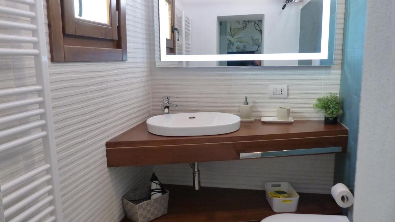 Ferienwohnung I Fiori Nel Golfo Di Baratti Exterior foto