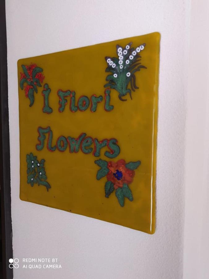 Ferienwohnung I Fiori Nel Golfo Di Baratti Exterior foto